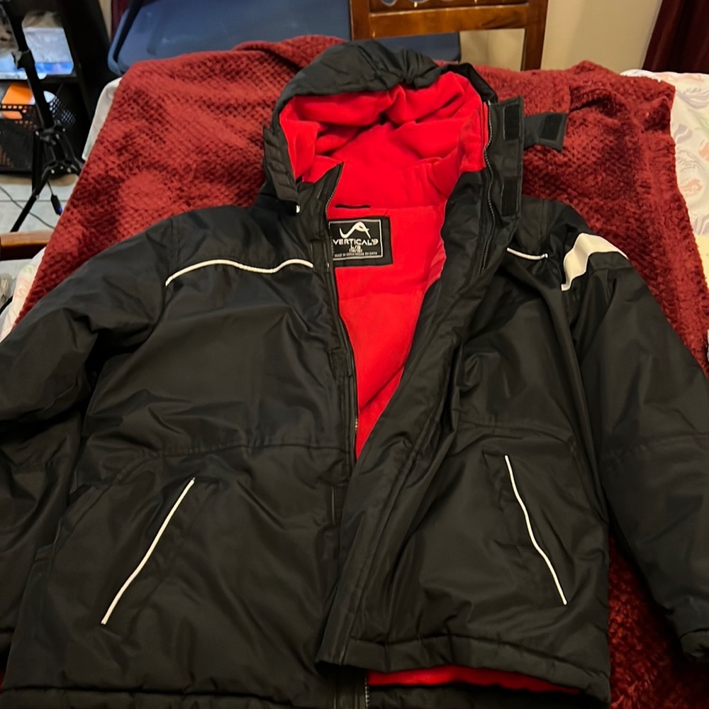 Boys 14/16 Vertical 9 Winter Ski Jacket